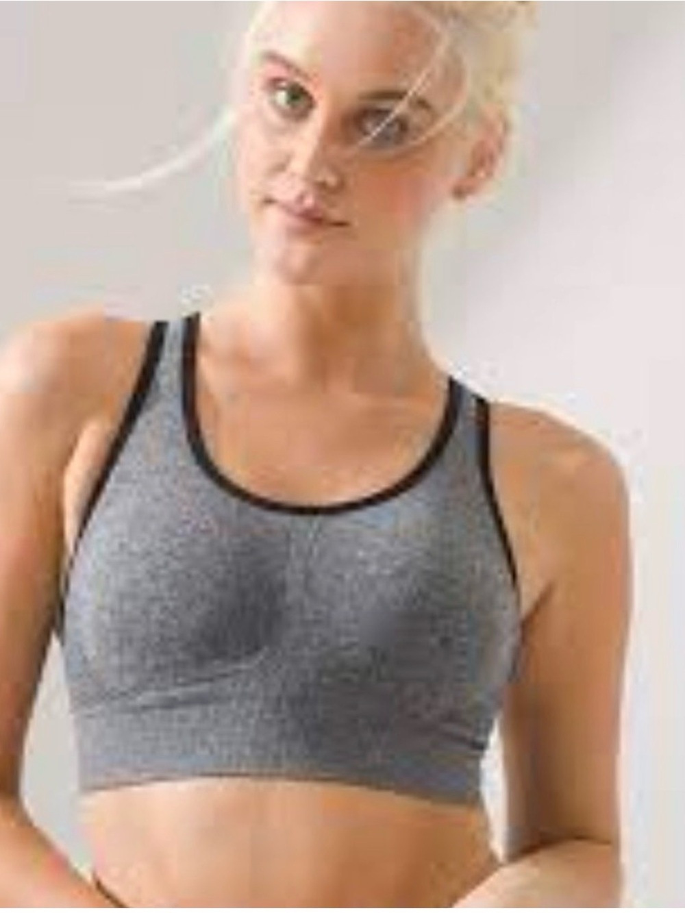 Soma Sport Seamless Keyhole Racerback LARGE GREY AND BLACK